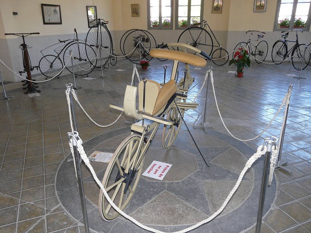 Exposition Arreau juillet 2016. de la draisienne à la bicyclette