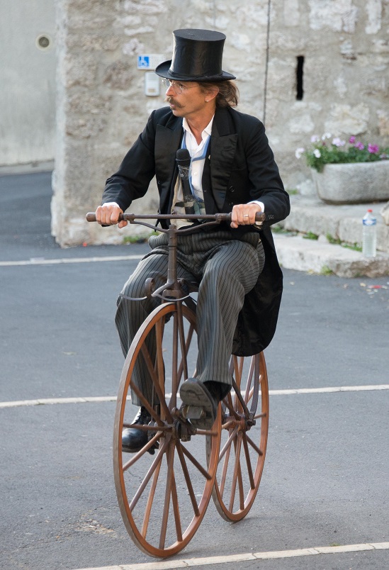 L'invention de la pédale: le début de la vélocipédie