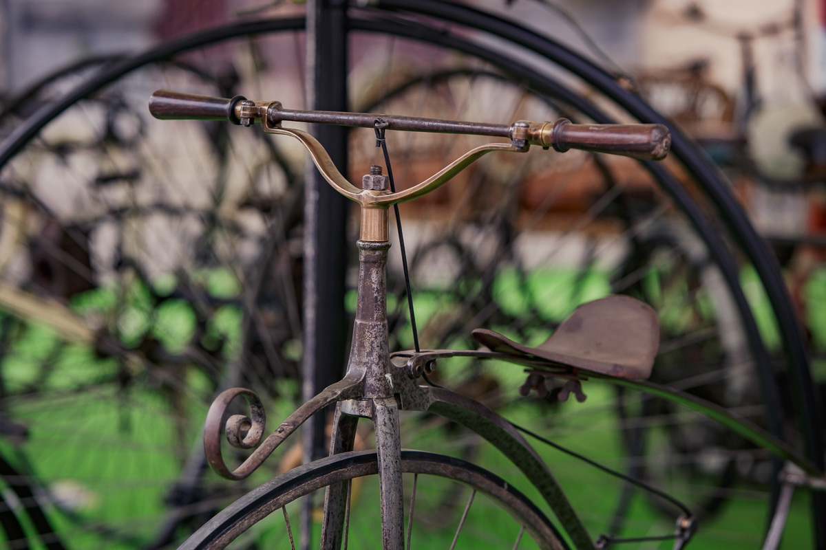 Vélocipède de 1870... très beau... photo Nöt